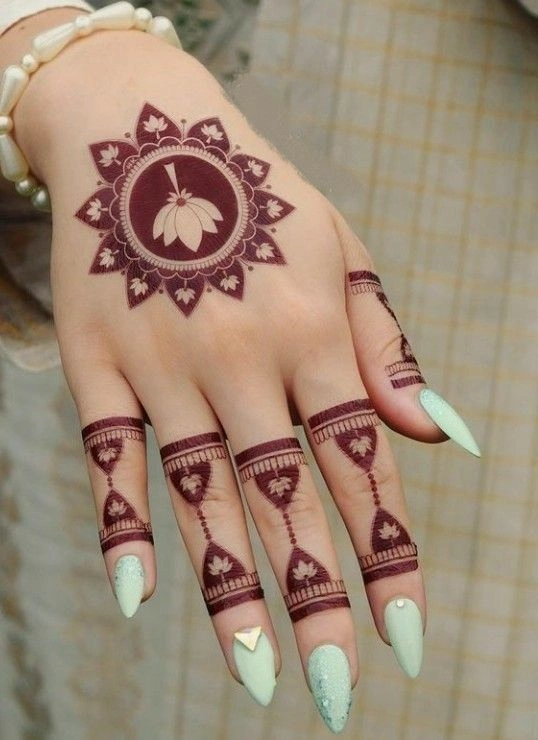 Easy Mehndi Design