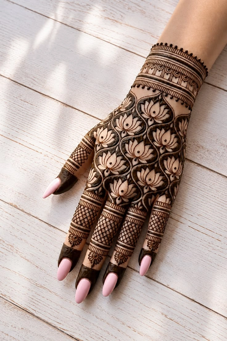 Instagram Stylish Royal Front Hand Mehndi Design
