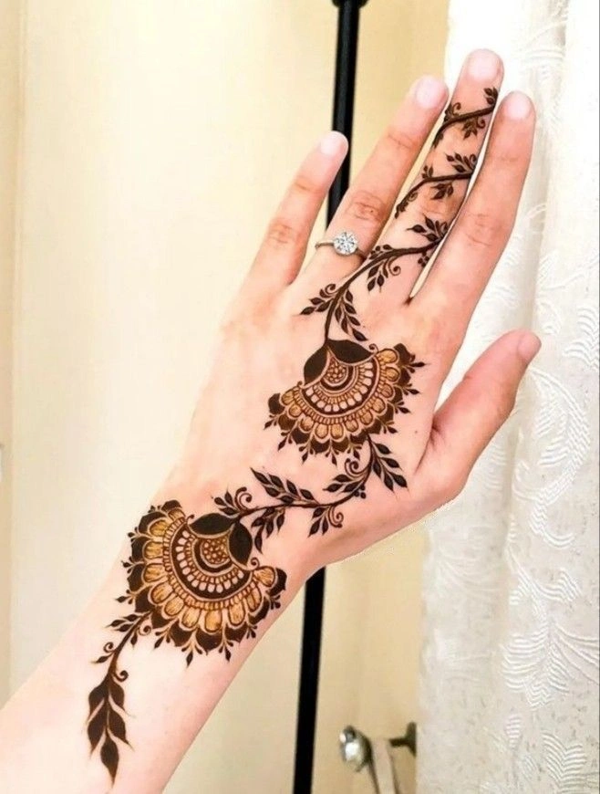 Simple Mehndi Design