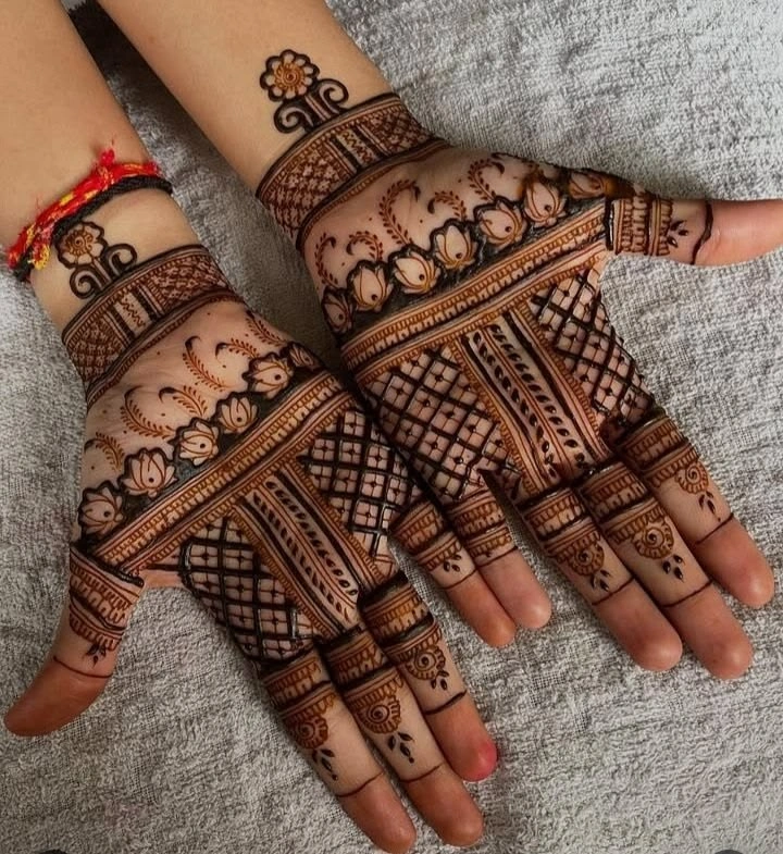 Front Hand Simple Mehndi Design