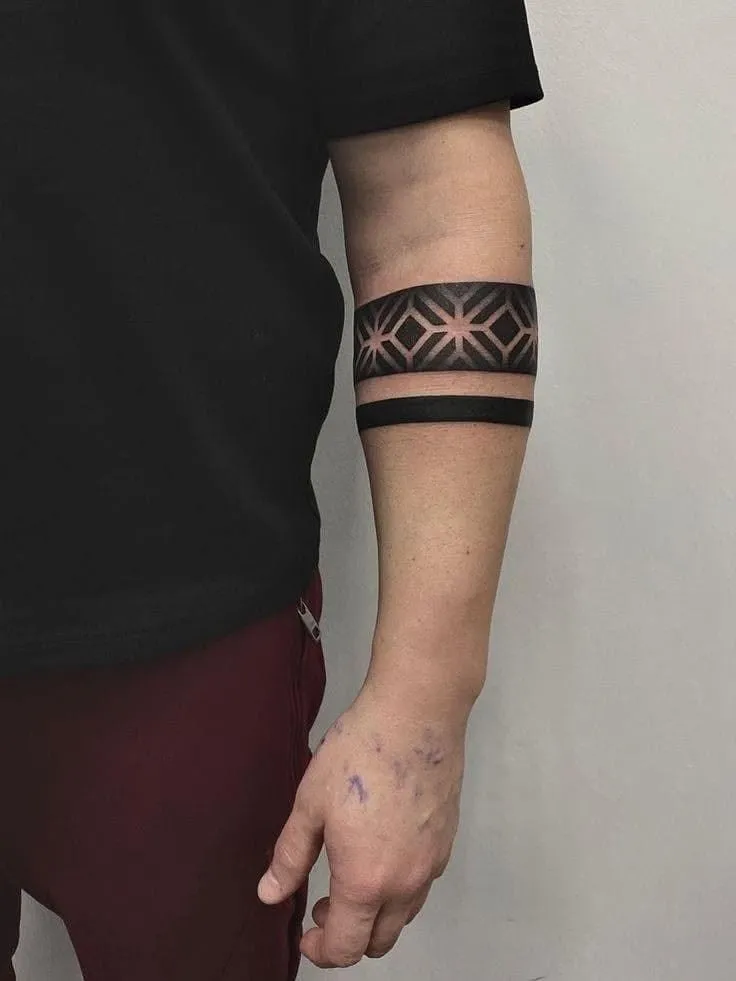 Armband Tattoo Design For Women
