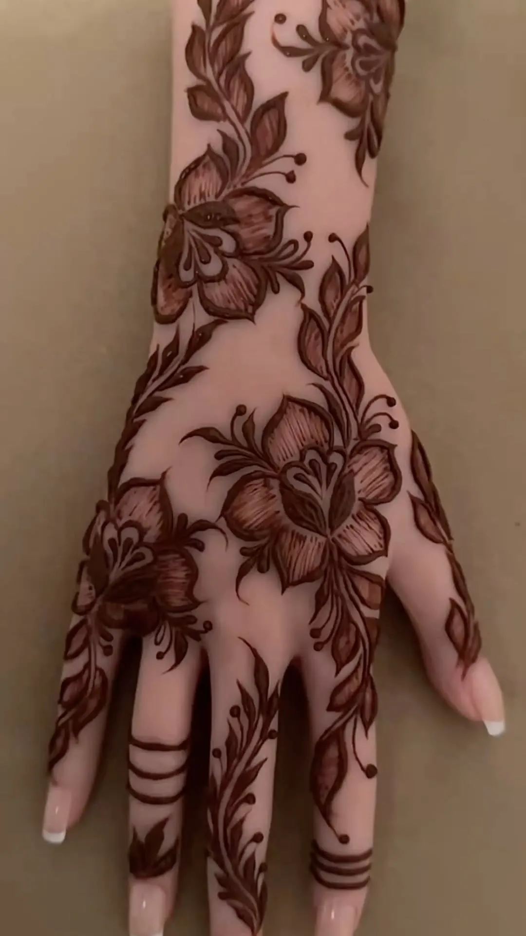 Modern Khafif Mehndi Design Patches