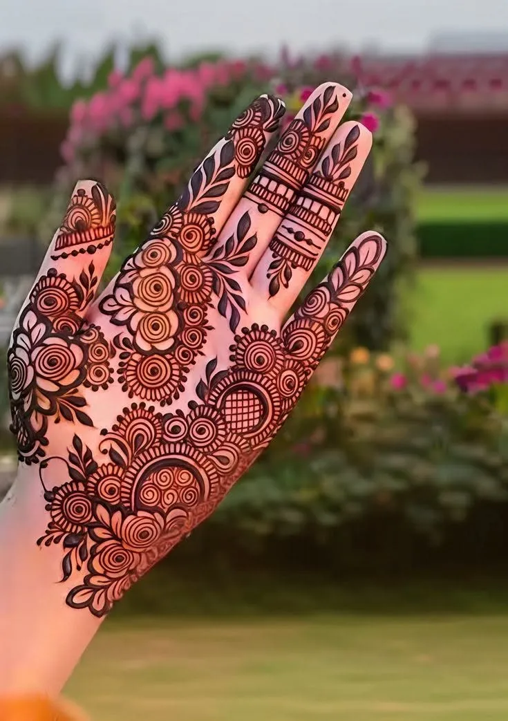 Khafif Mehndi Design Back Hand