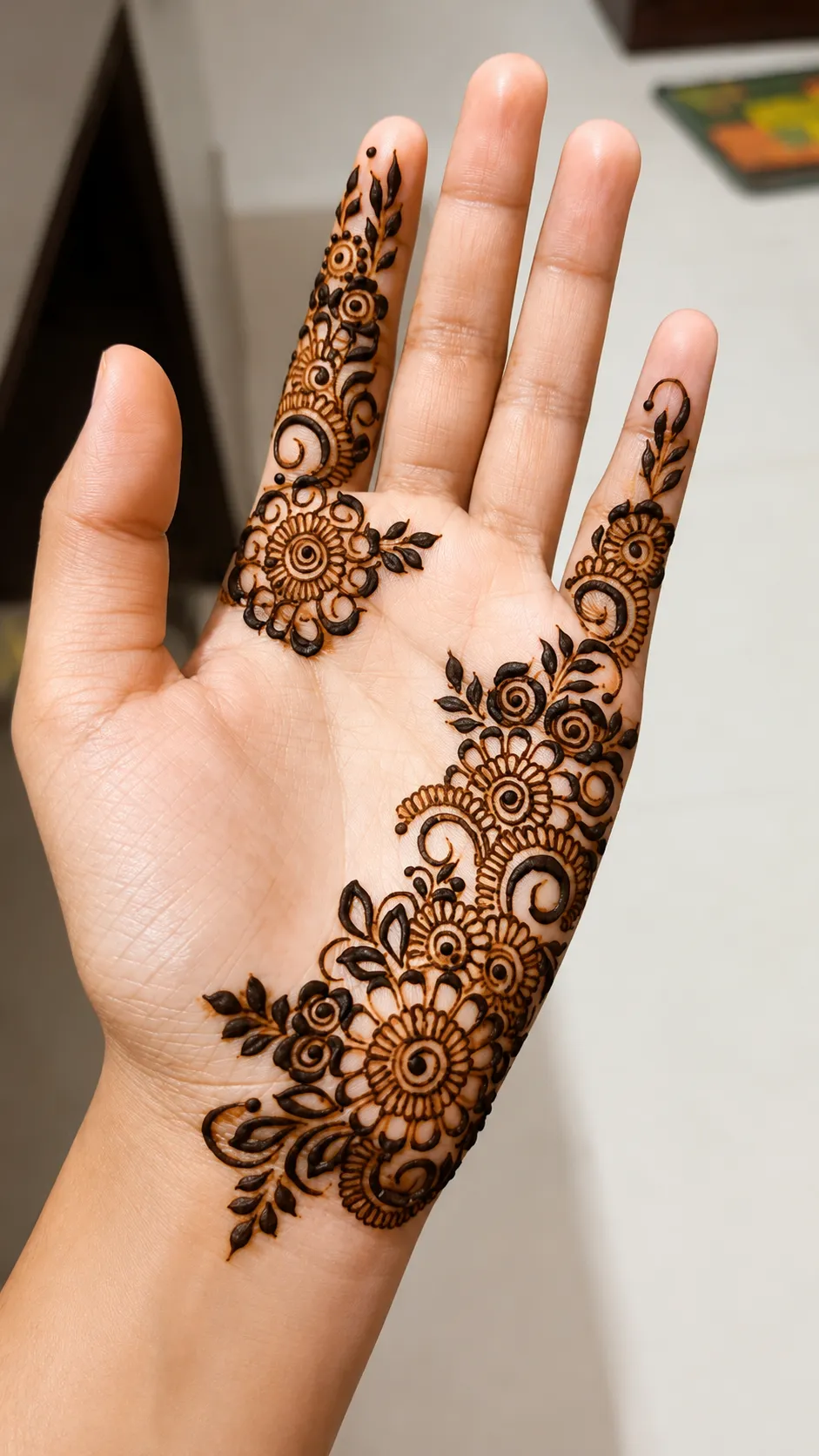 Beginner Cute Simple Mehndi Designs (4)
