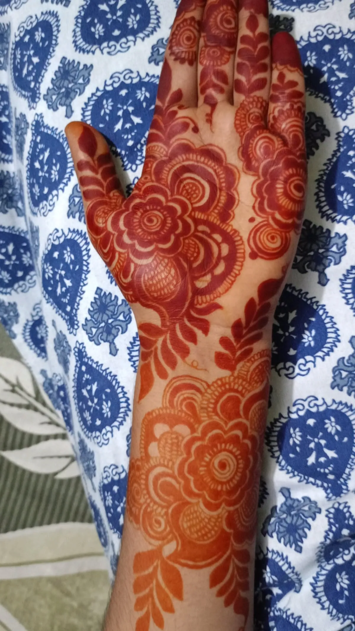 Dubai Mehndi Design Front Hand (2)