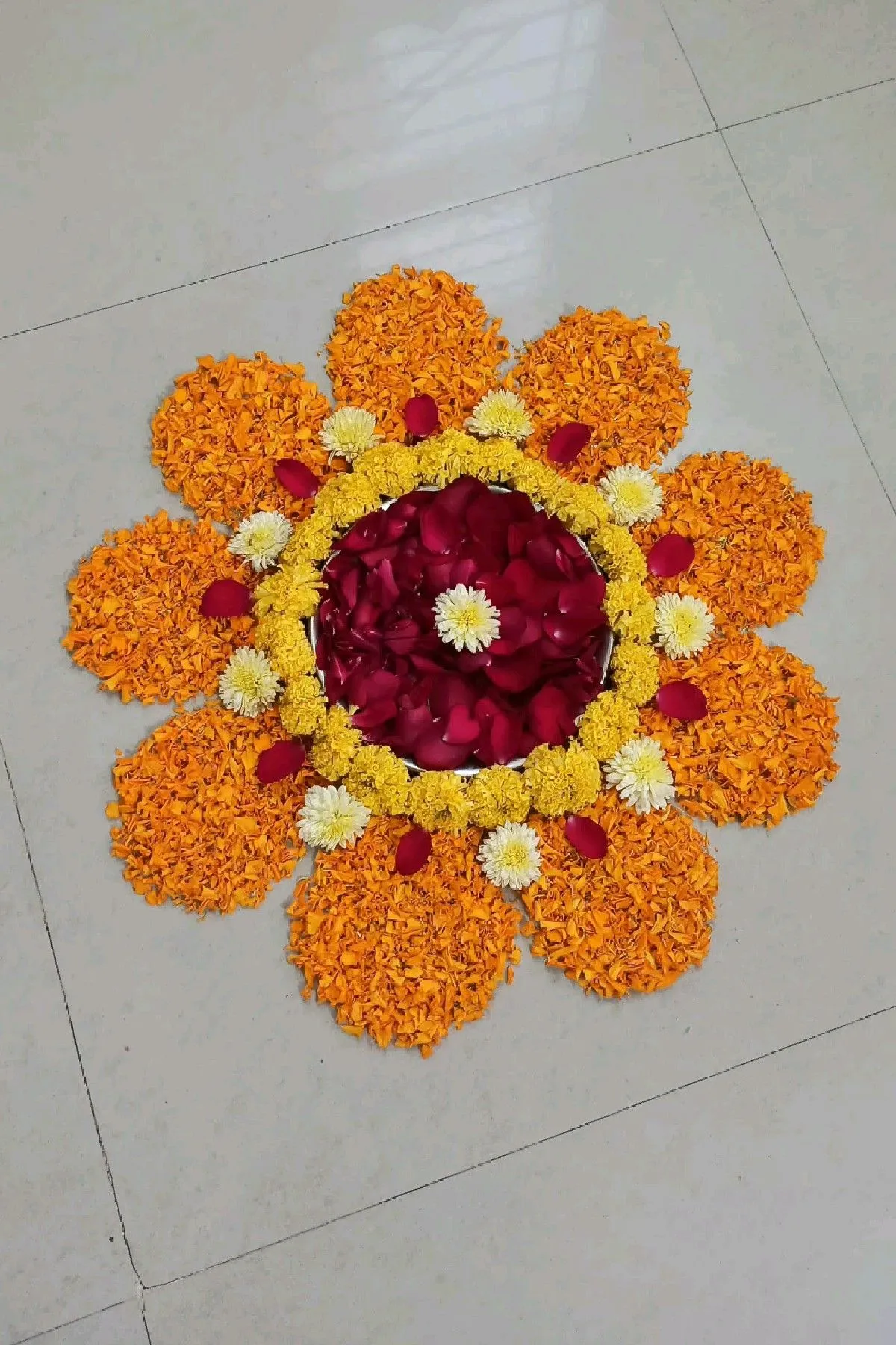 Easy Flower Rangoli (2)