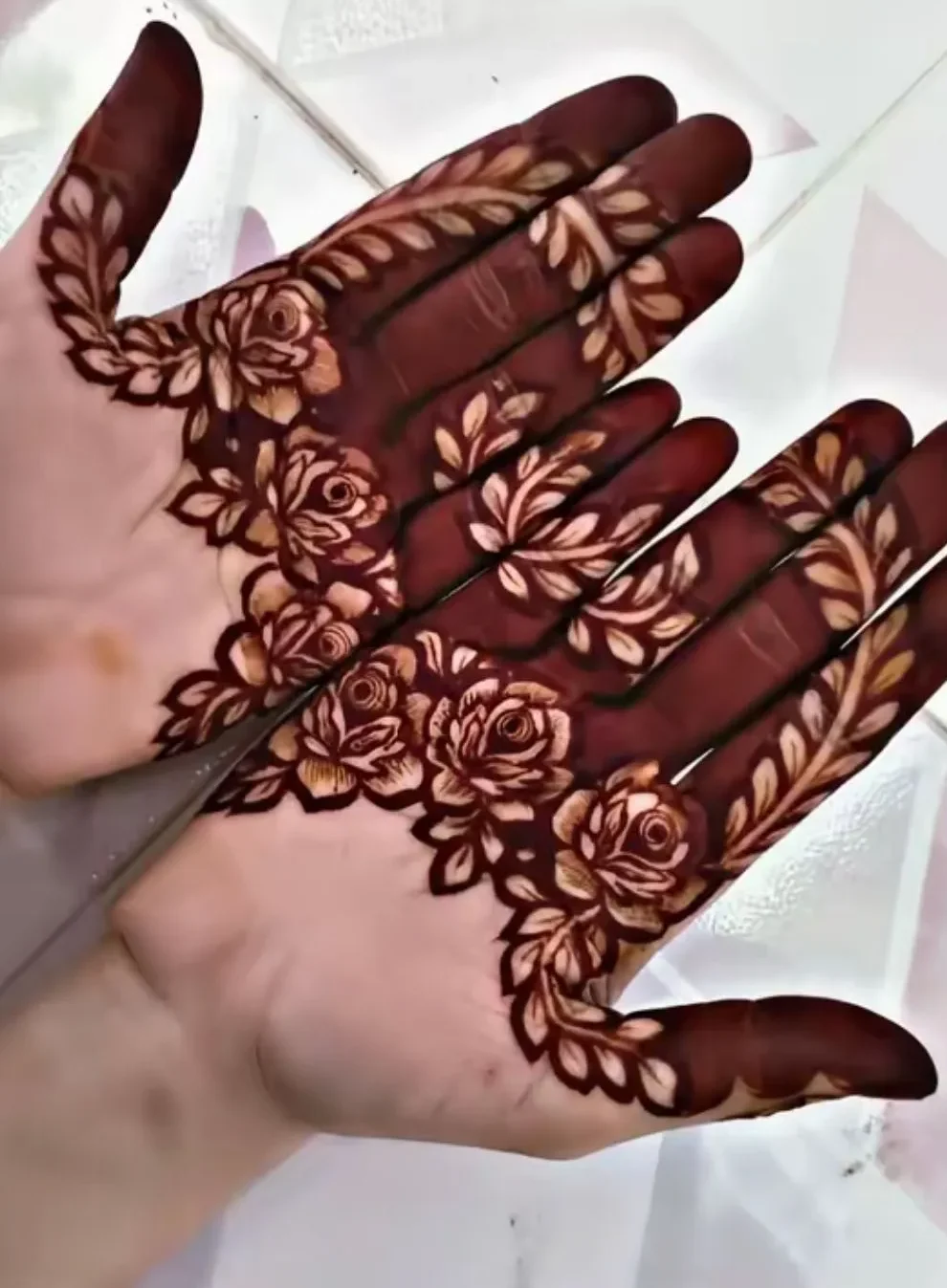 Rose Dubai Mehndi Design (3)