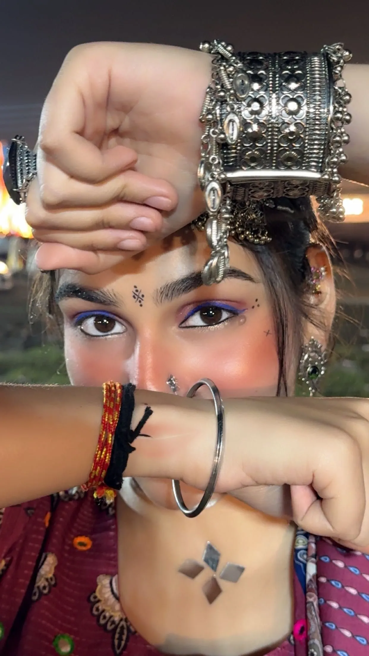 Easy Navratri Bindi Design (2)