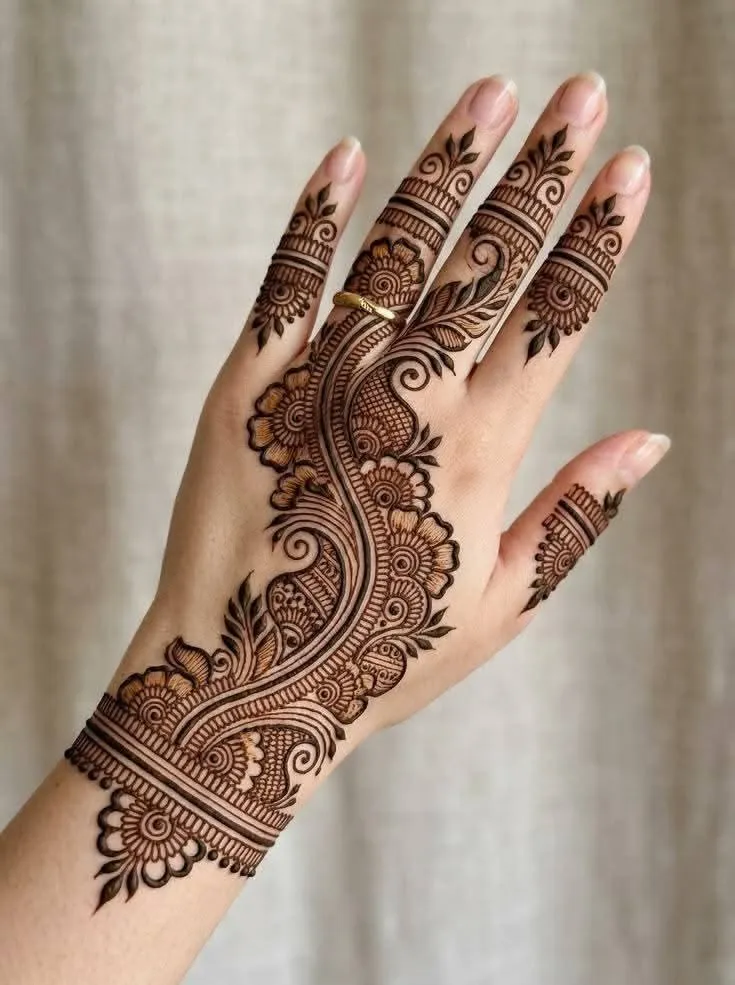Engagement Mehendi Designs (3)