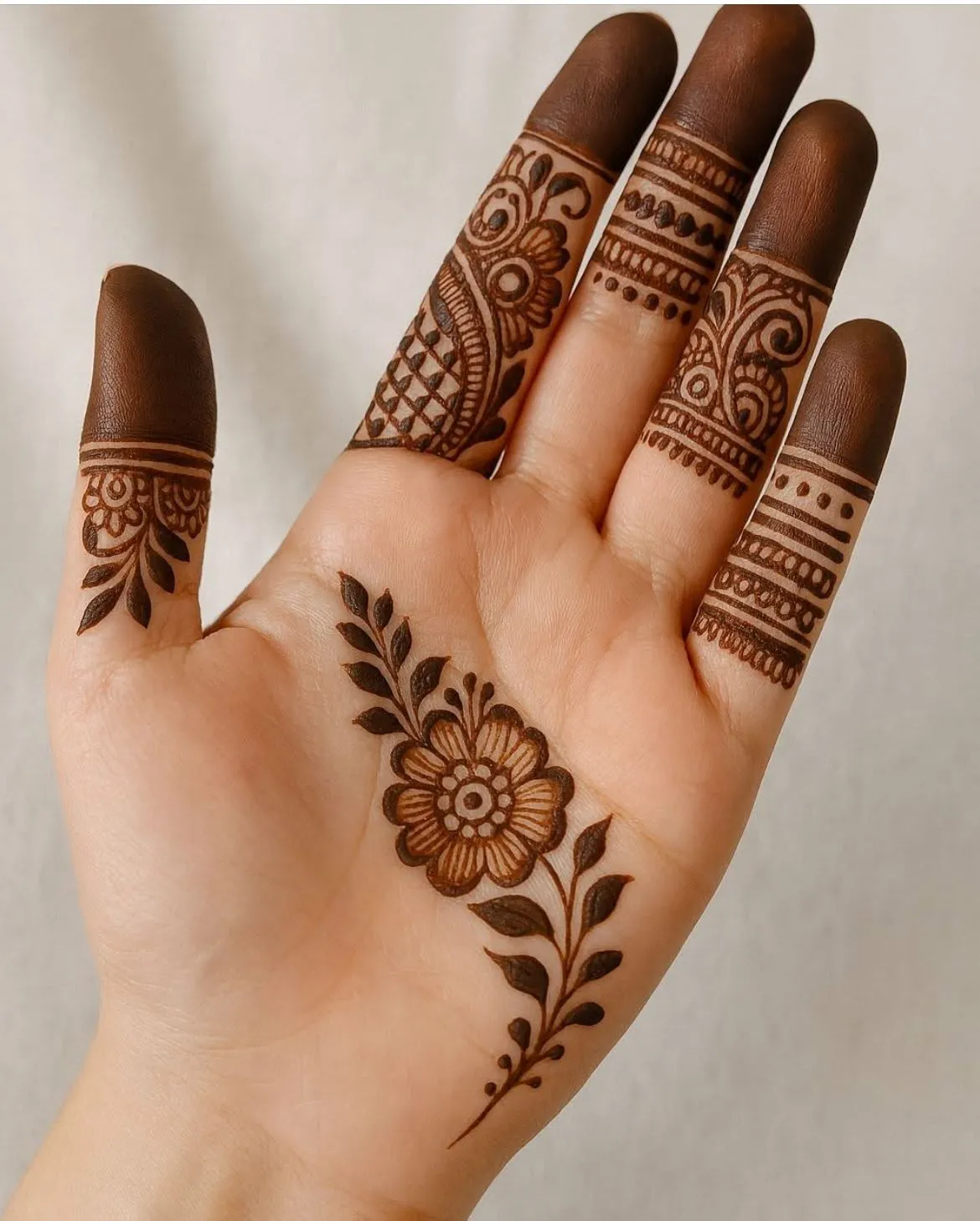 Flower Easy Small Minimalist Henna Designs (3)