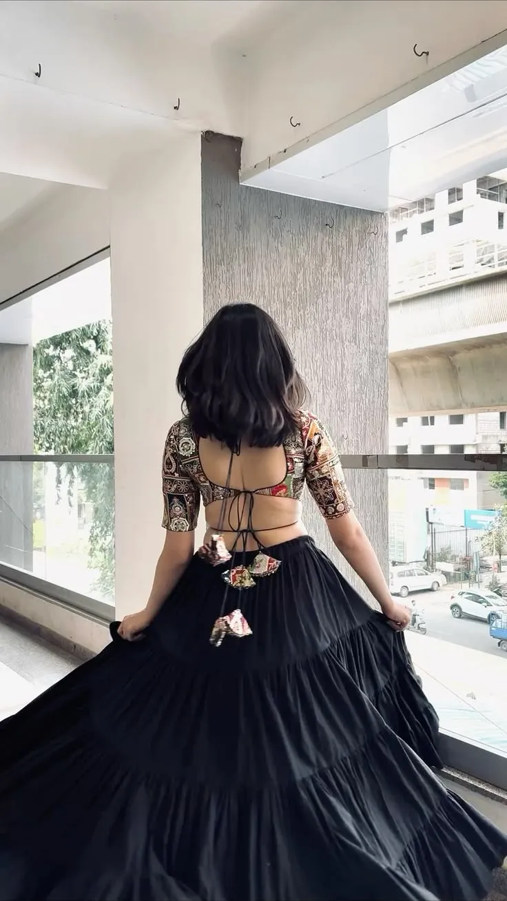 Navratri Blouse Back (2)