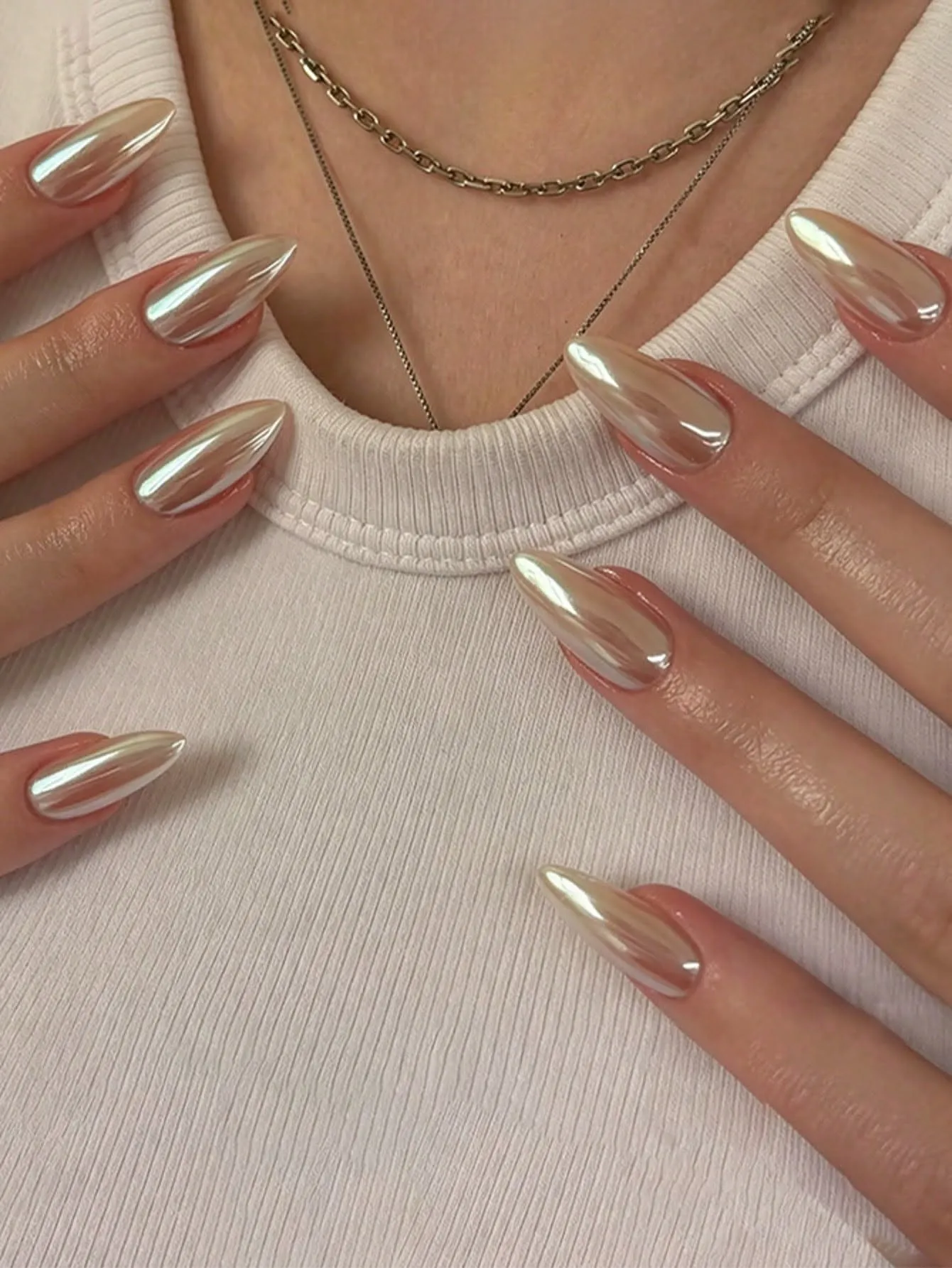 Pearl Chrome Nail Art (5)