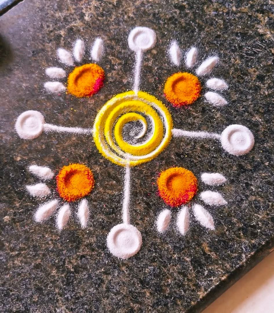 Simple Small Rangoli Design (2)