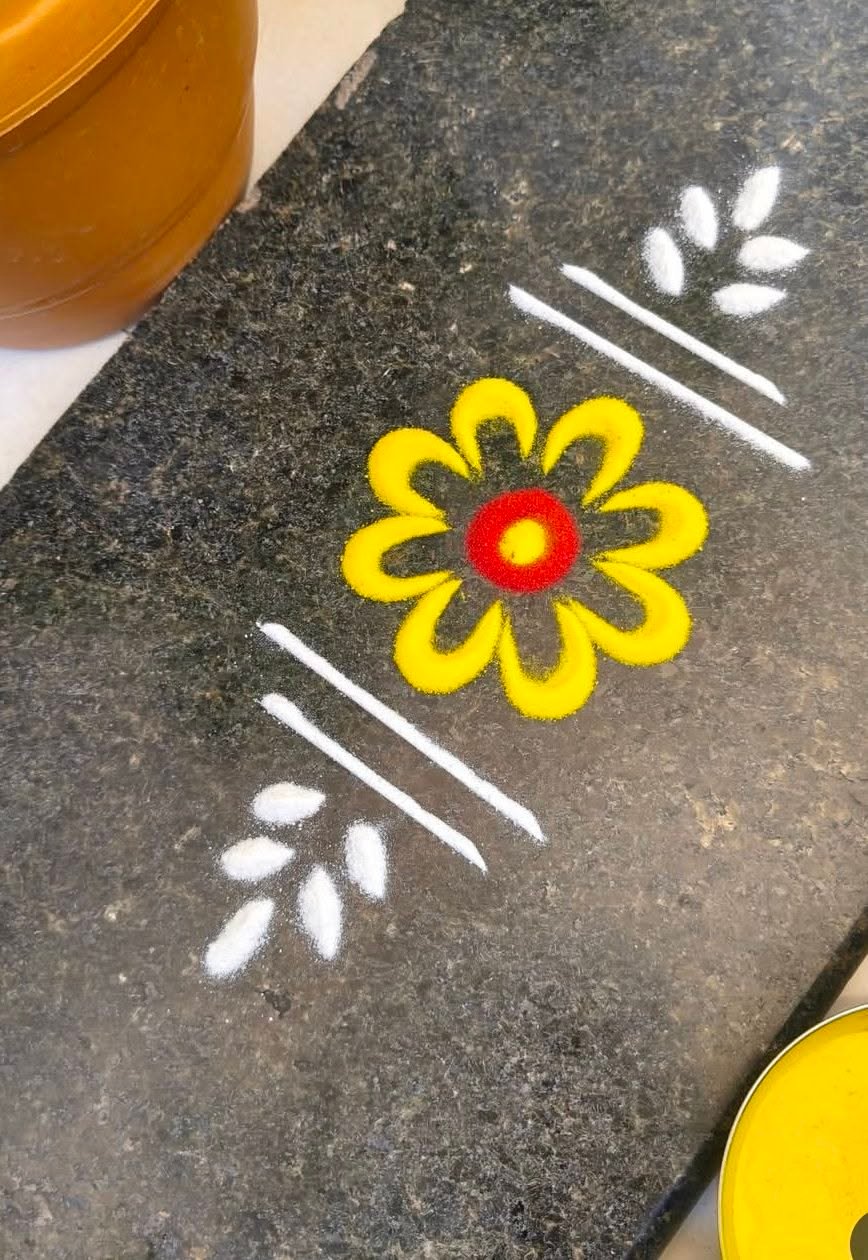 Simple Small Rangoli Design (2)